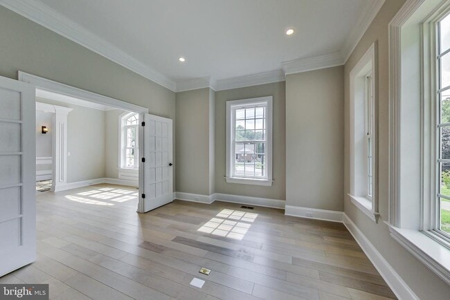 Building Photo - 3104 Sleepy Hollow Rd