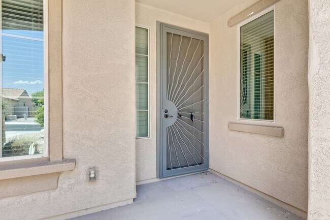 Building Photo - 3 Bed 2 Bath Home In Peoria