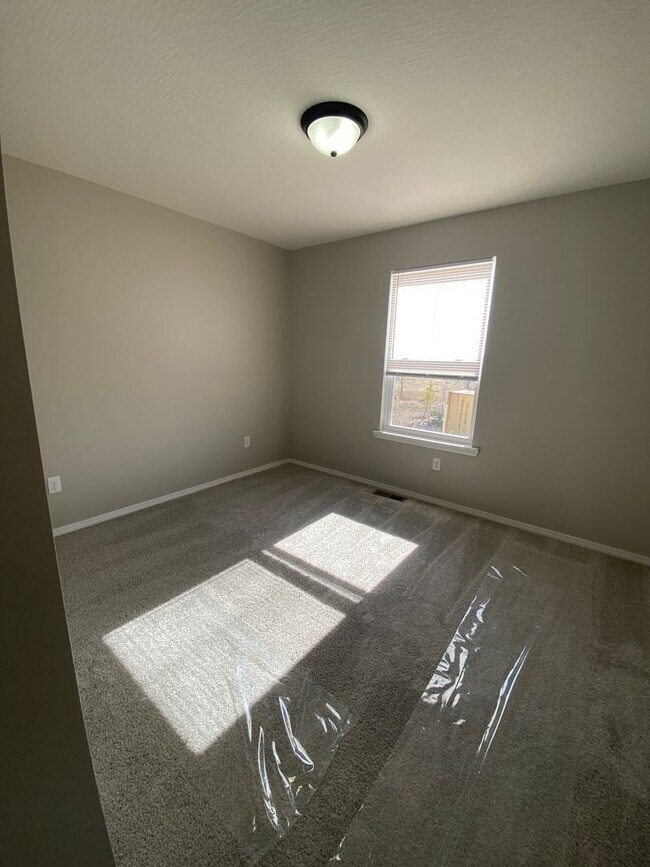 Building Photo - 213 All Spice Court