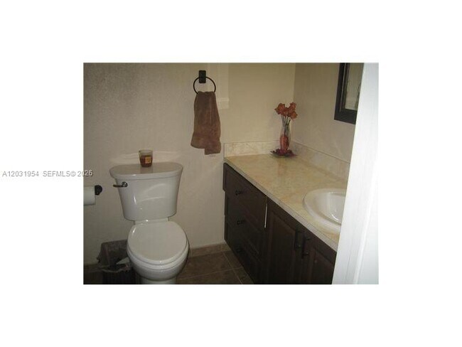 Building Photo - 15610 SW 105th Ln