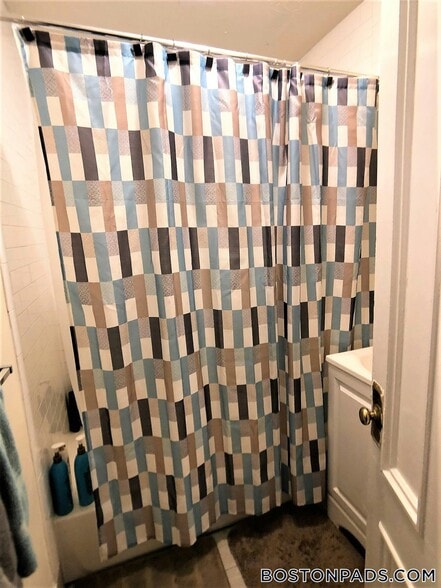 Building Photo - 21 Cortes St