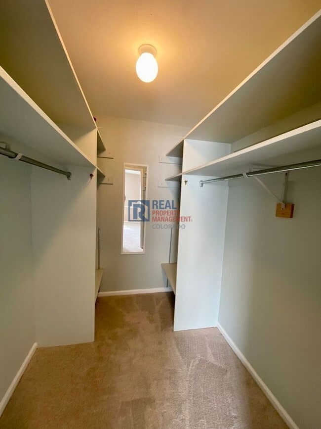 Building Photo - 5932 S Dayton Ct