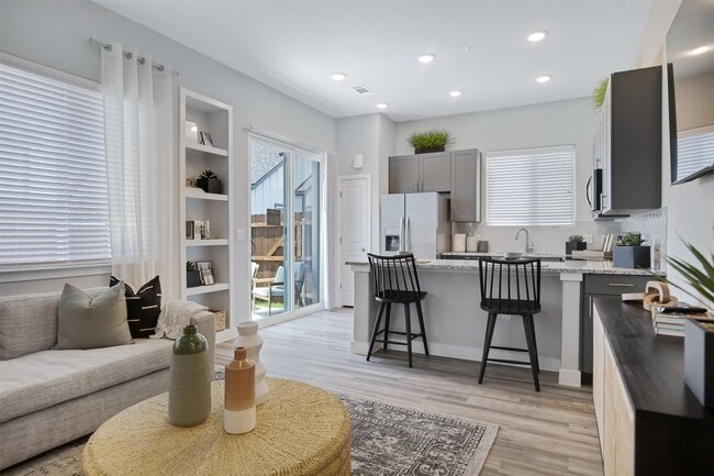 Building Photo - 7252 Borland Dr