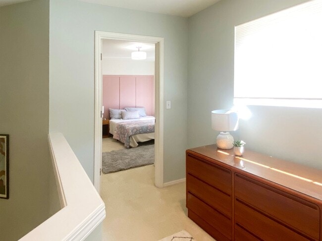 Building Photo - Fabulous Sabbatical Furnished Home