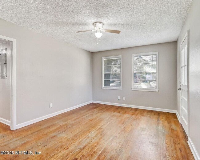 Building Photo - 1901 Pullman Ct