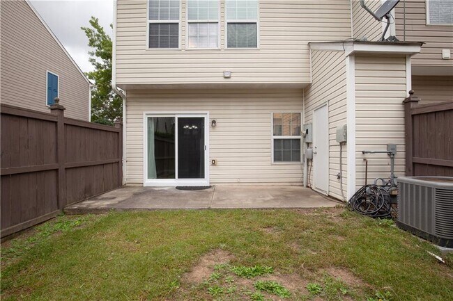 Building Photo - 1038 Annazanes Ct