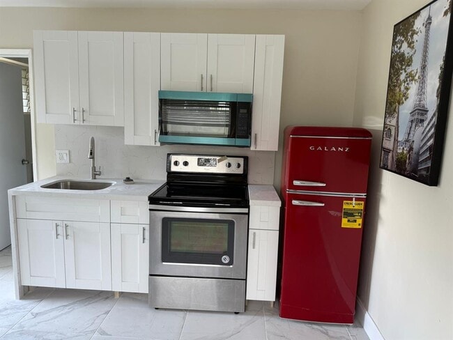 Building Photo - 841 NW 39th St