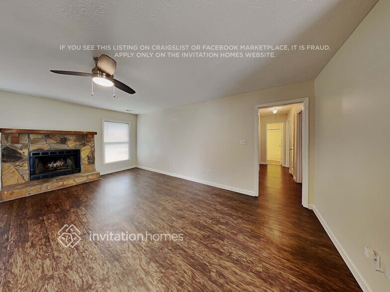 Building Photo - 230 Graystone Dr