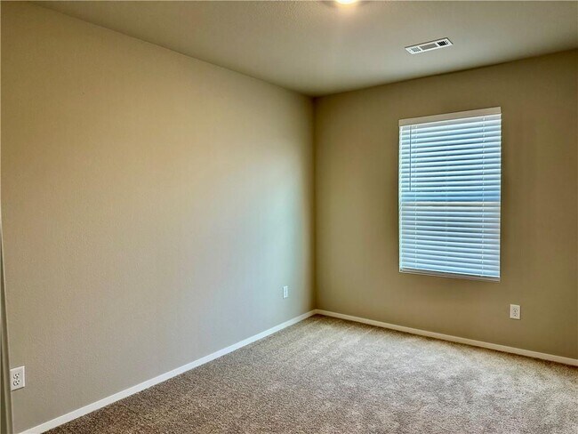 Building Photo - 6823 Devotion St