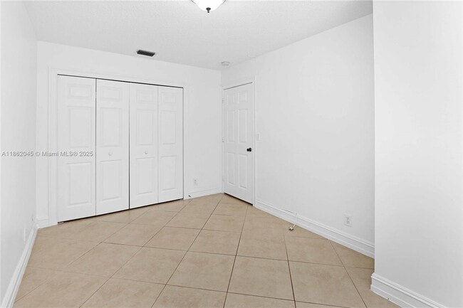 Building Photo - 11297 SW 17th Ct