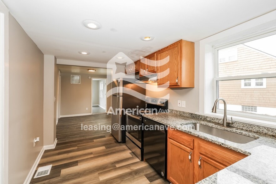 Building Photo - 4204 Kugler Mill Rd