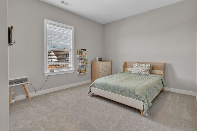 Building Photo - 3938 McElroy Farms Dr