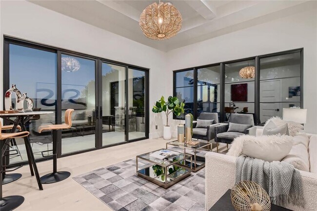 Building Photo - 6008 Lantern View Dr