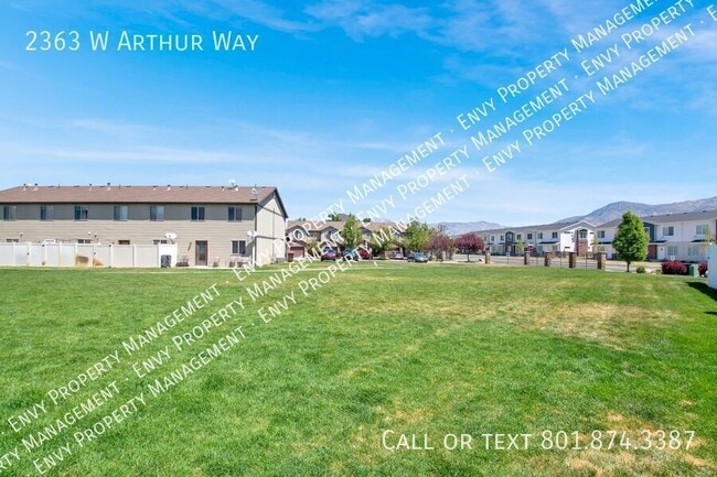 Building Photo - 2363 Arthur Way