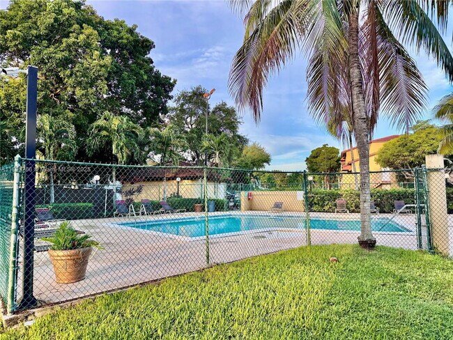 Building Photo - 15560 SW 80th St