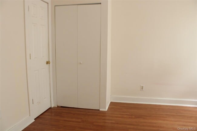 Building Photo - 50 NY-343