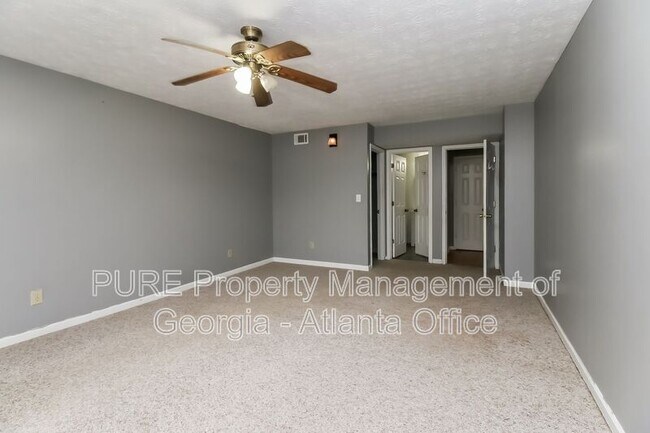 Building Photo - 3831 Eden Glen Dr SE