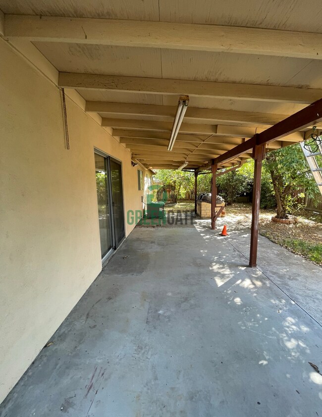 Building Photo - 1708 Castilla Way