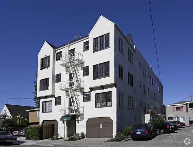 Primary Photo - 3909 Shafter Ave