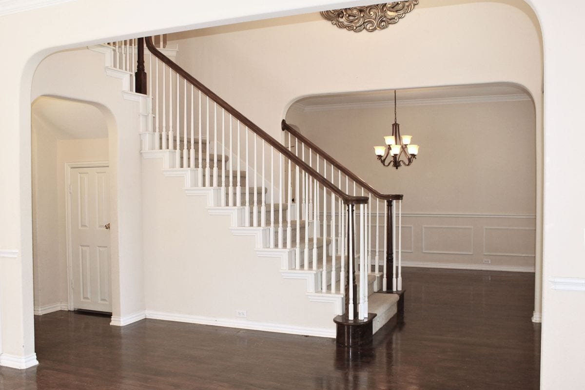 Building Photo - 2719 Hidden Lake Dr