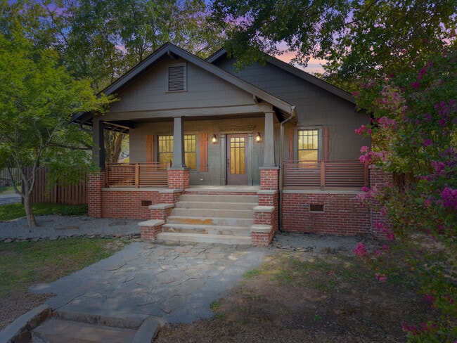 Building Photo - McCullough Heights