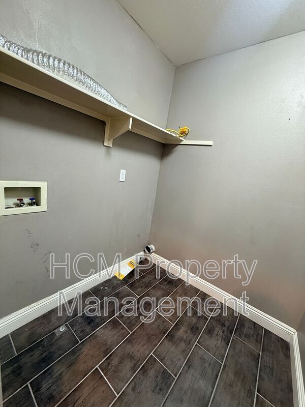 Building Photo - 75 Copper Leaf