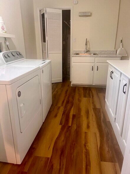 Laundry Room - 16 Arrowhead Ct