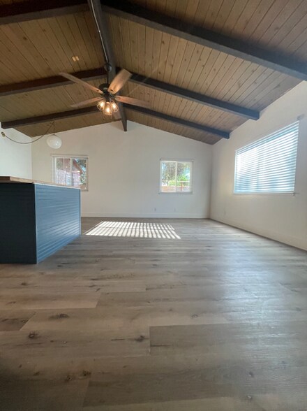 Island & Living Room - 2391 Campbell St