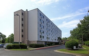 Building Photo - 1433 N Adams St