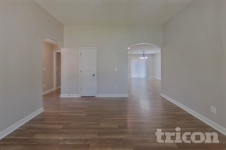 Building Photo - 456 Blairwood Ct