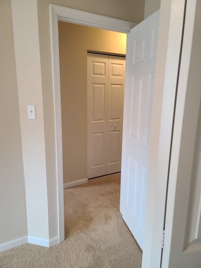 Building Photo - 3 Bedroom Townhome for Rent in Waynesboro