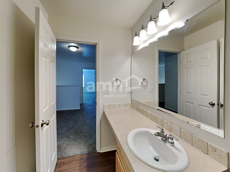 Building Photo - 19637 Cumberland Way