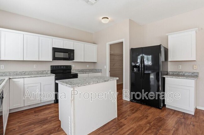 Building Photo - 13285 W Gelding Cir