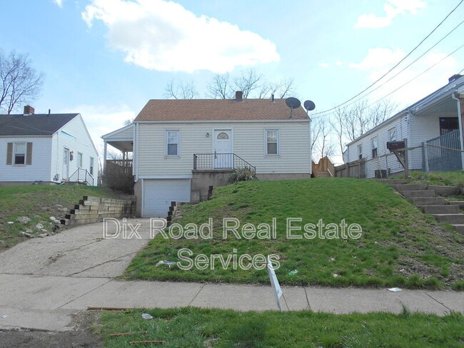 Primary Photo - 922 Lafayette Ave