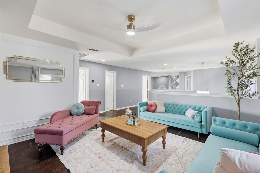 Building Photo - 537 Purdue Dr