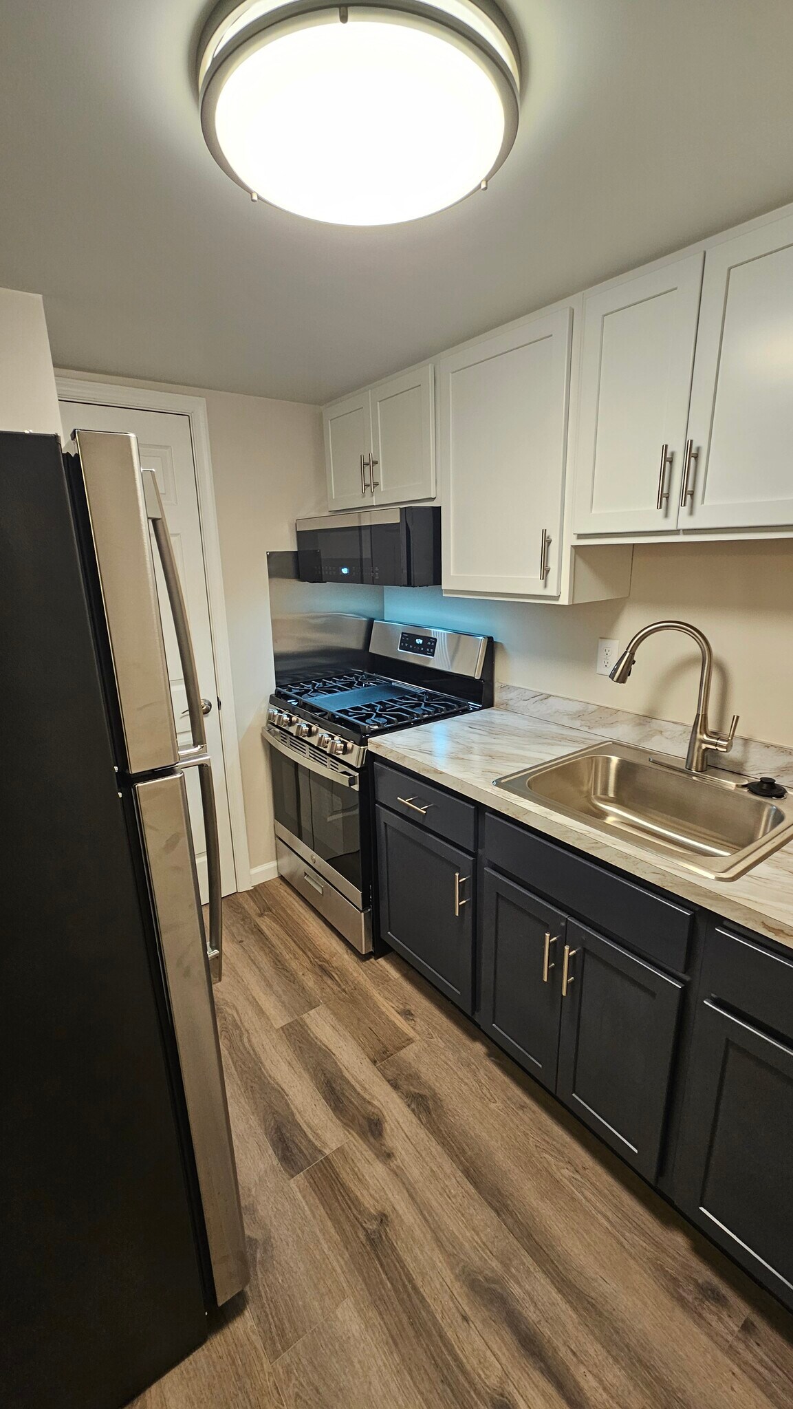 Building Photo - 7266 Donnell Pl