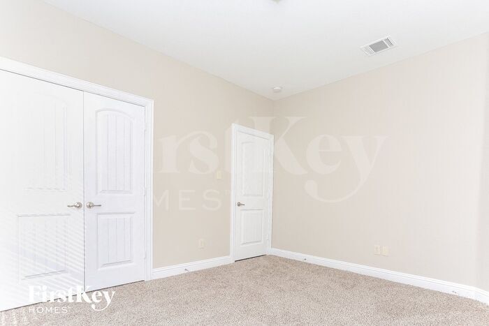 Building Photo - 209 Griffin Ave