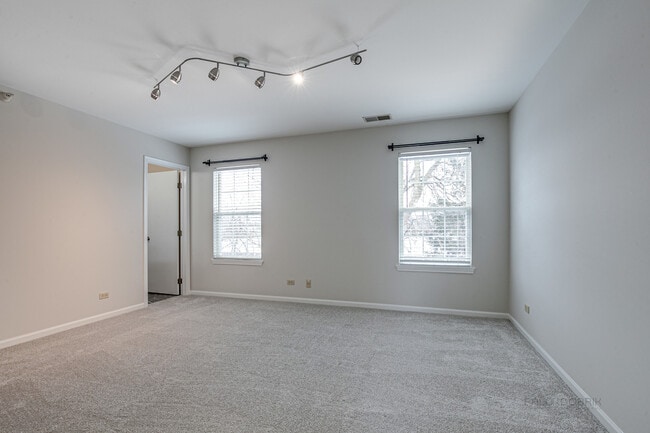 Building Photo - 1291 Orleans Dr