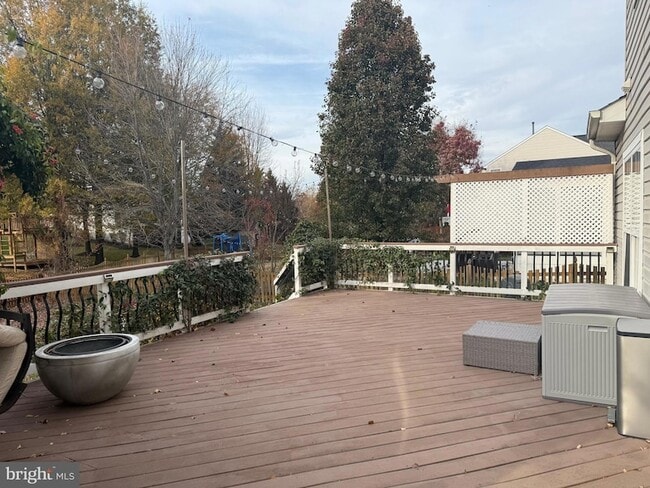 Building Photo - 21201 Sundial Ct