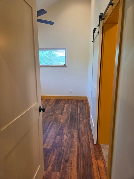 Building Photo - 357 1/2 N Lena St