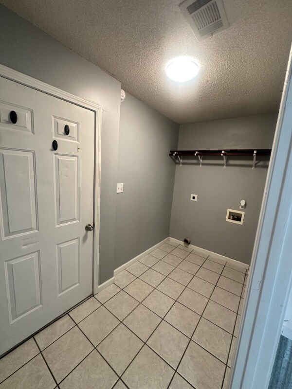 Building Photo - 114 Jessica Ln