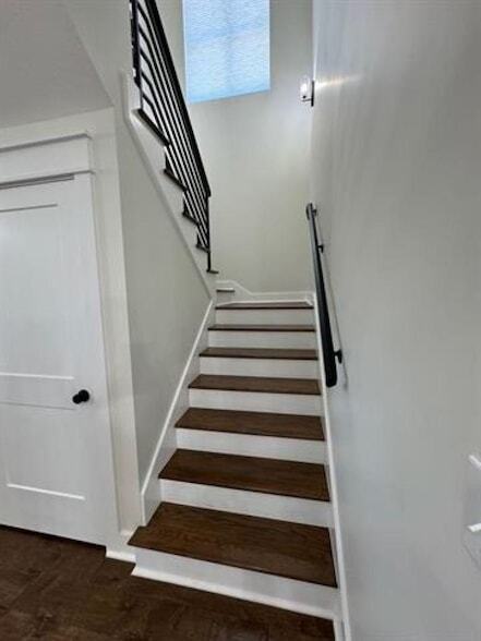 Building Photo - 3541 Sanctuary Dr