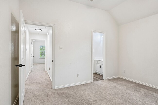 Building Photo - 837 Moss Cliff Cir