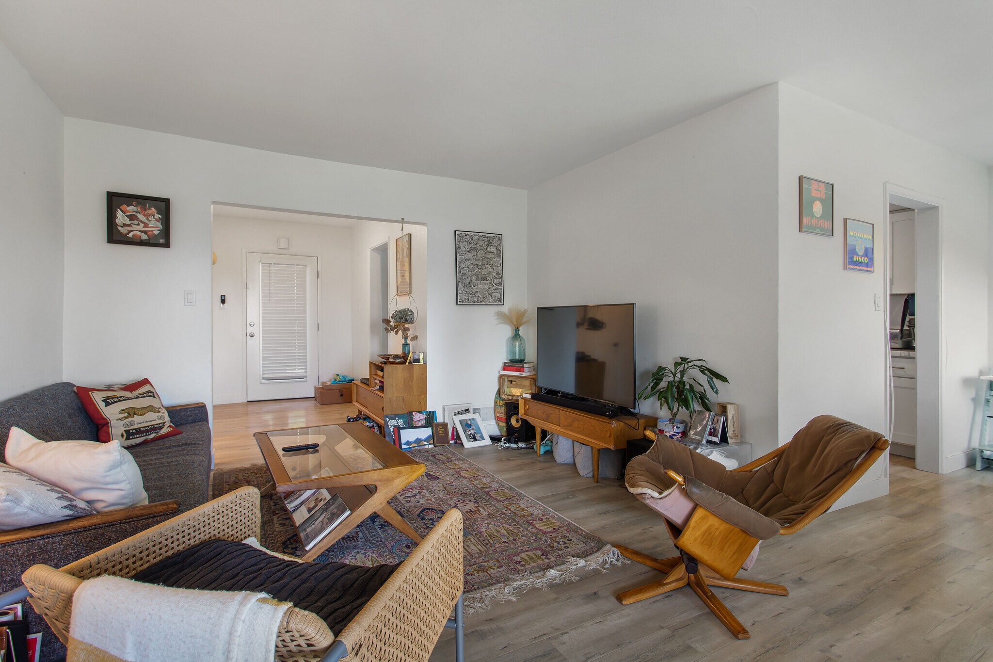 Living Room - 1722 Rotary Dr