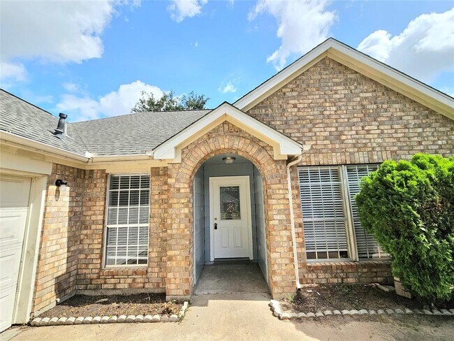 Building Photo - 20170 Southern Colony Ct