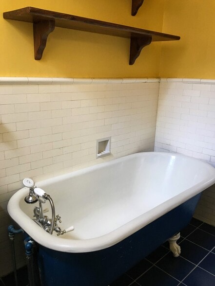 Building Photo - 140 Tennessee Ave NE