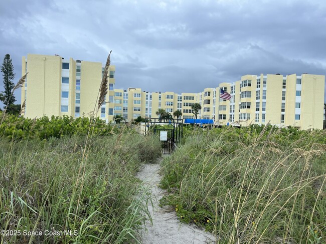 Building Photo - 4700 Ocean Beach Blvd
