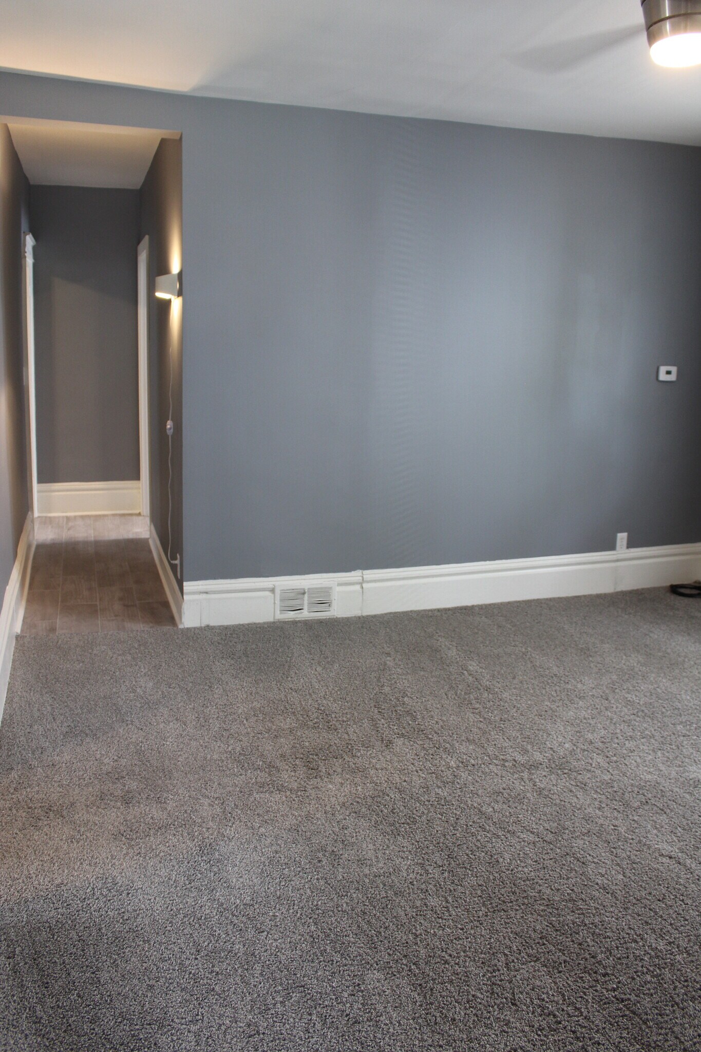Living room - 145 South St