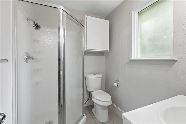 Building Photo - 6540 Bernadine St