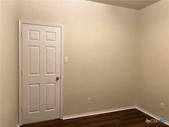 Building Photo - 341 Placid Meadow